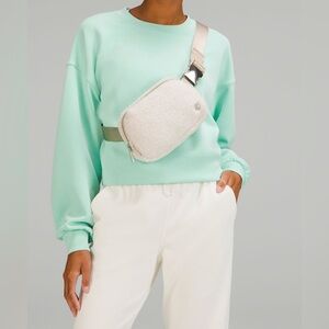 Lululemon Everywhere Fleece Belt bag Women's handbags